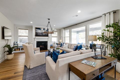 Tiny photo for 5722 Engleman Spruce Way, Klamath Falls, OR 97601 (MLS # 220215630)