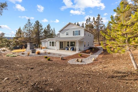 Tiny photo for 5722 Engleman Spruce Way, Klamath Falls, OR 97601 (MLS # 220215630)