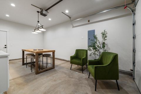 Tiny photo for 5722 Engleman Spruce Way, Klamath Falls, OR 97601 (MLS # 220215630)