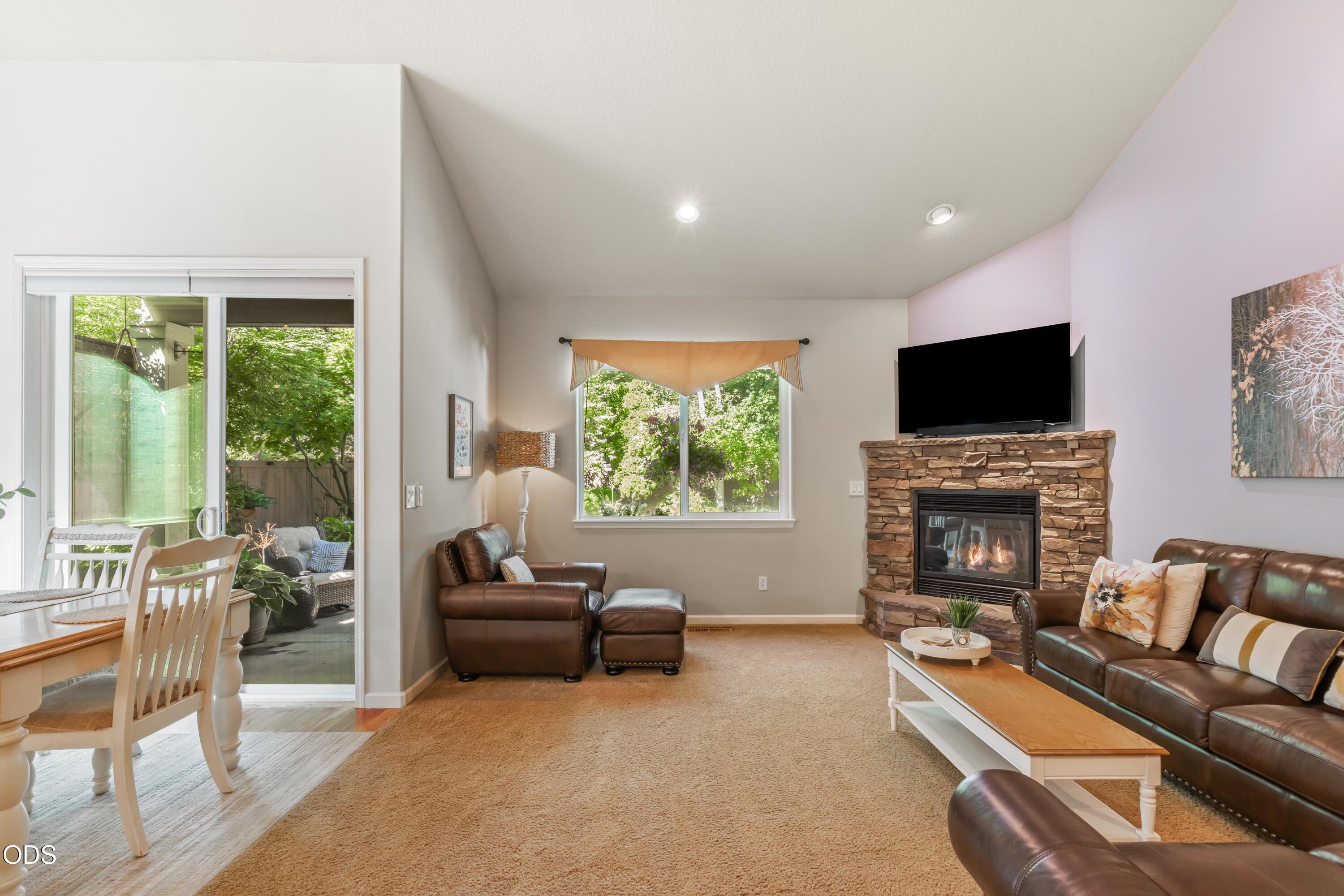 61131 Lodgepole Drive