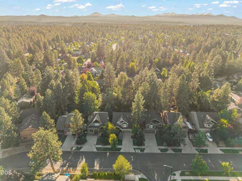Tiny photo for 61131 Lodgepole Drive, Bend, OR 97702 (MLS # 220227012)