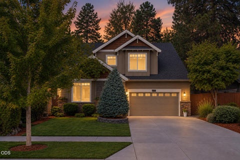 Photo of 61131 Lodgepole Drive, Bend, OR 97702 (MLS # 220227012)