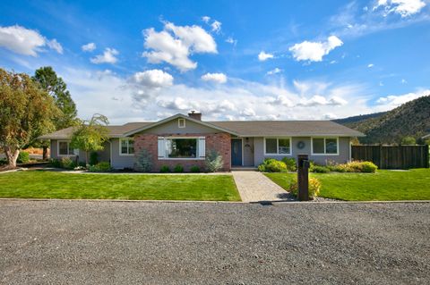 Tiny photo for 198 NE Marmot Lane, Prineville, OR 97754 (MLS # 220210252)