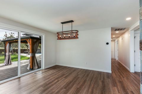 Tiny photo for 198 NE Marmot Lane, Prineville, OR 97754 (MLS # 220210252)