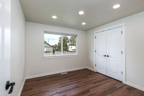 Tiny photo for 198 NE Marmot Lane, Prineville, OR 97754 (MLS # 220210252)