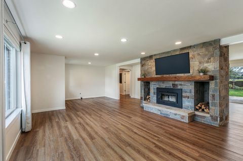 Tiny photo for 198 NE Marmot Lane, Prineville, OR 97754 (MLS # 220210252)