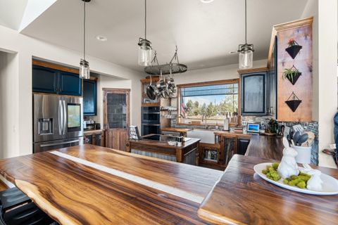 Tiny photo for 1435 SW Bent Loop, Powell Butte, OR 97753 (MLS # 220220085)