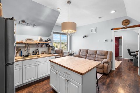 Tiny photo for 1435 SW Bent Loop, Powell Butte, OR 97753 (MLS # 220220085)