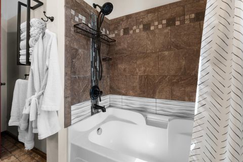 Tiny photo for 1435 SW Bent Loop, Powell Butte, OR 97753 (MLS # 220220085)