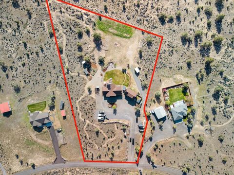 Tiny photo for 1435 SW Bent Loop, Powell Butte, OR 97753 (MLS # 220220085)