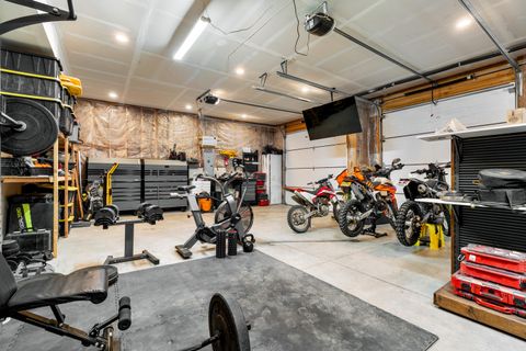 Tiny photo for 1435 SW Bent Loop, Powell Butte, OR 97753 (MLS # 220220085)