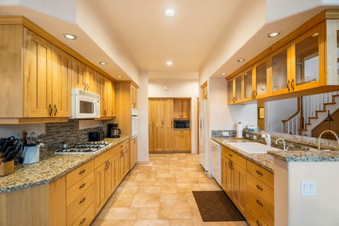 Tiny photo for 57082 Peppermill Circle #35-B, Sunriver, OR 97707 (MLS # 220227171)