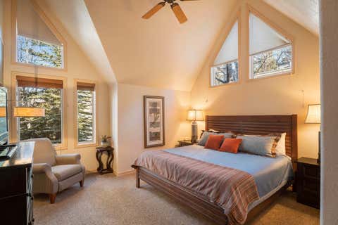 Tiny photo for 57082 Peppermill Circle #35-B, Sunriver, OR 97707 (MLS # 220227171)