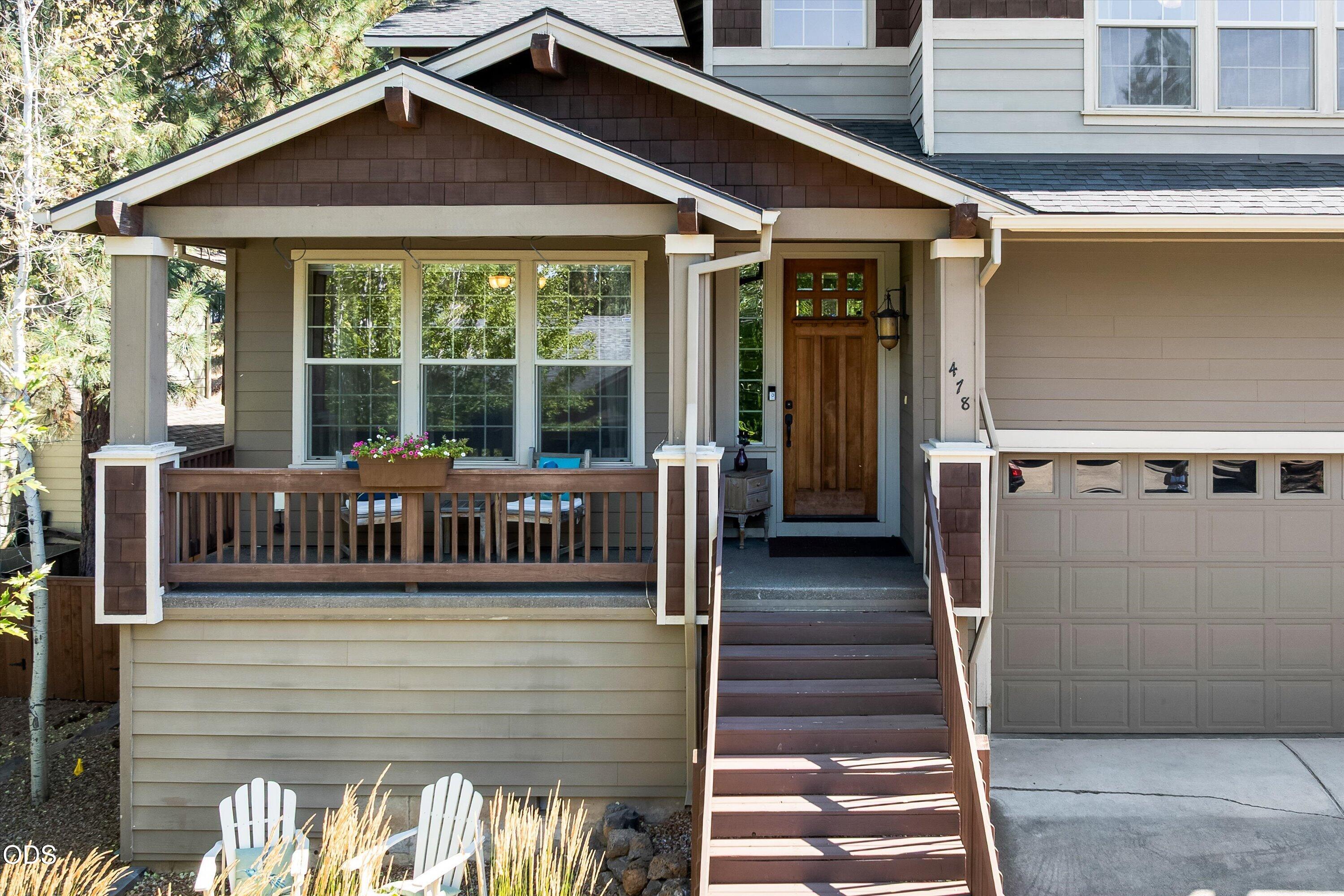 478 NW Flagline Drive