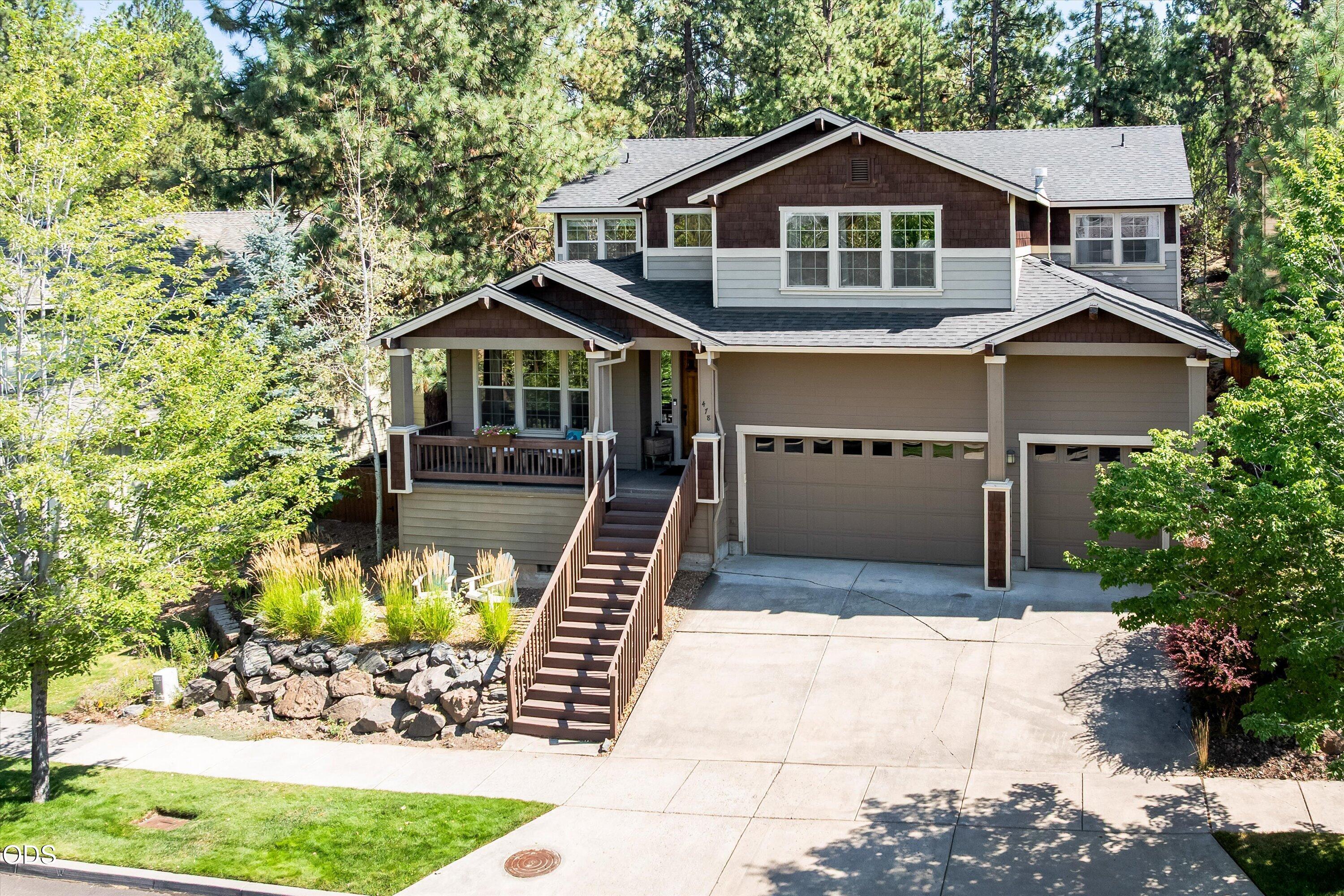 478 NW Flagline Drive