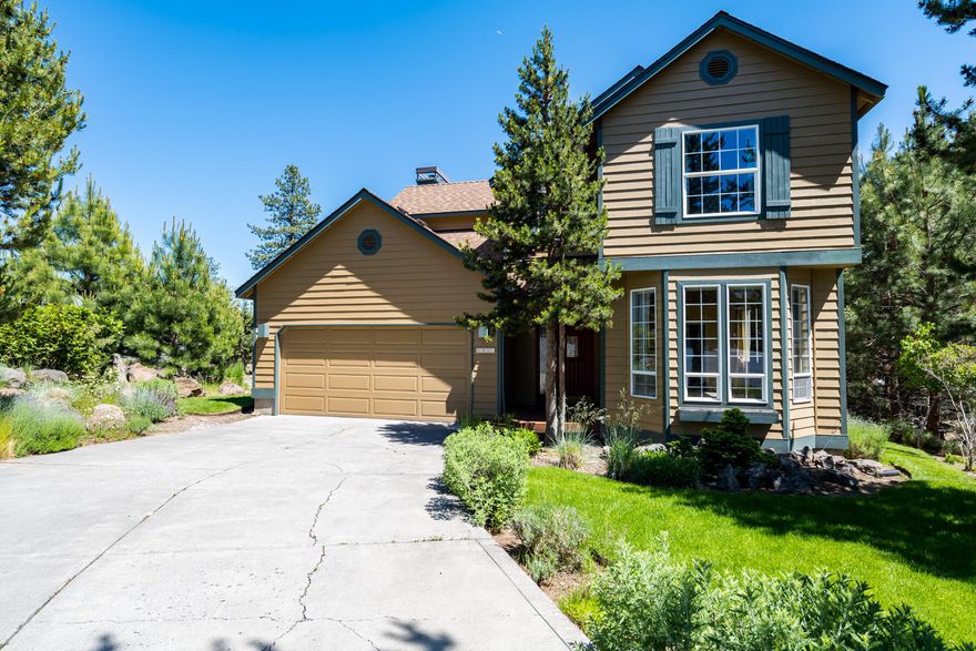 First time on the market for this fantastic property! Situated on a cul-de-sac in the desirable close-in neighborhood of City View on Awbrey Butte, this well-designed traditional home is light and bright with a South-facing, generously sized backyard and deck. A new roof has been recently installed. Inside, the walls have been freshly painted and the kitchen offers beautiful, elegant updates with quartz counters, tile backsplash with a hand painted Italian mural, KitchenAid oven and convection microwave, Bosch dishwasher, and Farmhouse sink. The family room ambiance is enhanced by a cozy gas fireplace and view on to the spacious, private backyard and lush landscaping. Take advantage of the home's close proximity to Hillside Park's off leash dog park or neighborhood tennis/pickleball courts, just minutes away from your front door. The Bend lifestyle awaits you!