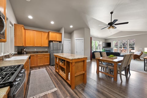 Tiny photo for 20705 Snow Peaks Drive, Bend, OR 97701 (MLS # 220224171)