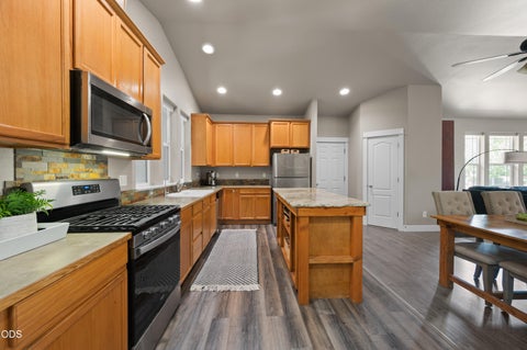 Tiny photo for 20705 Snow Peaks Drive, Bend, OR 97701 (MLS # 220224171)