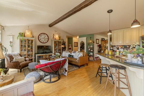 Tiny photo for 10704 Kestrel Road, Klamath Falls, OR 97601 (MLS # 220219984)