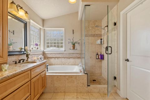 Tiny photo for 10704 Kestrel Road, Klamath Falls, OR 97601 (MLS # 220219984)