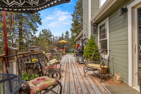 Tiny photo for 10704 Kestrel Road, Klamath Falls, OR 97601 (MLS # 220219984)
