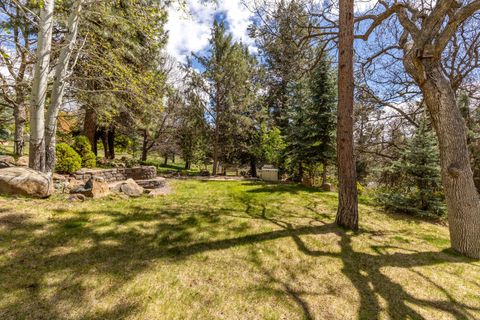 Tiny photo for 10704 Kestrel Road, Klamath Falls, OR 97601 (MLS # 220219984)