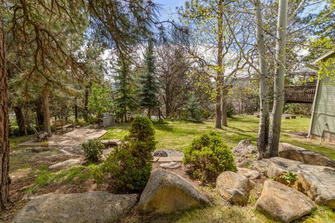 Tiny photo for 10704 Kestrel Road, Klamath Falls, OR 97601 (MLS # 220219984)