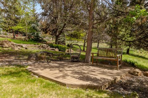 Tiny photo for 10704 Kestrel Road, Klamath Falls, OR 97601 (MLS # 220219984)