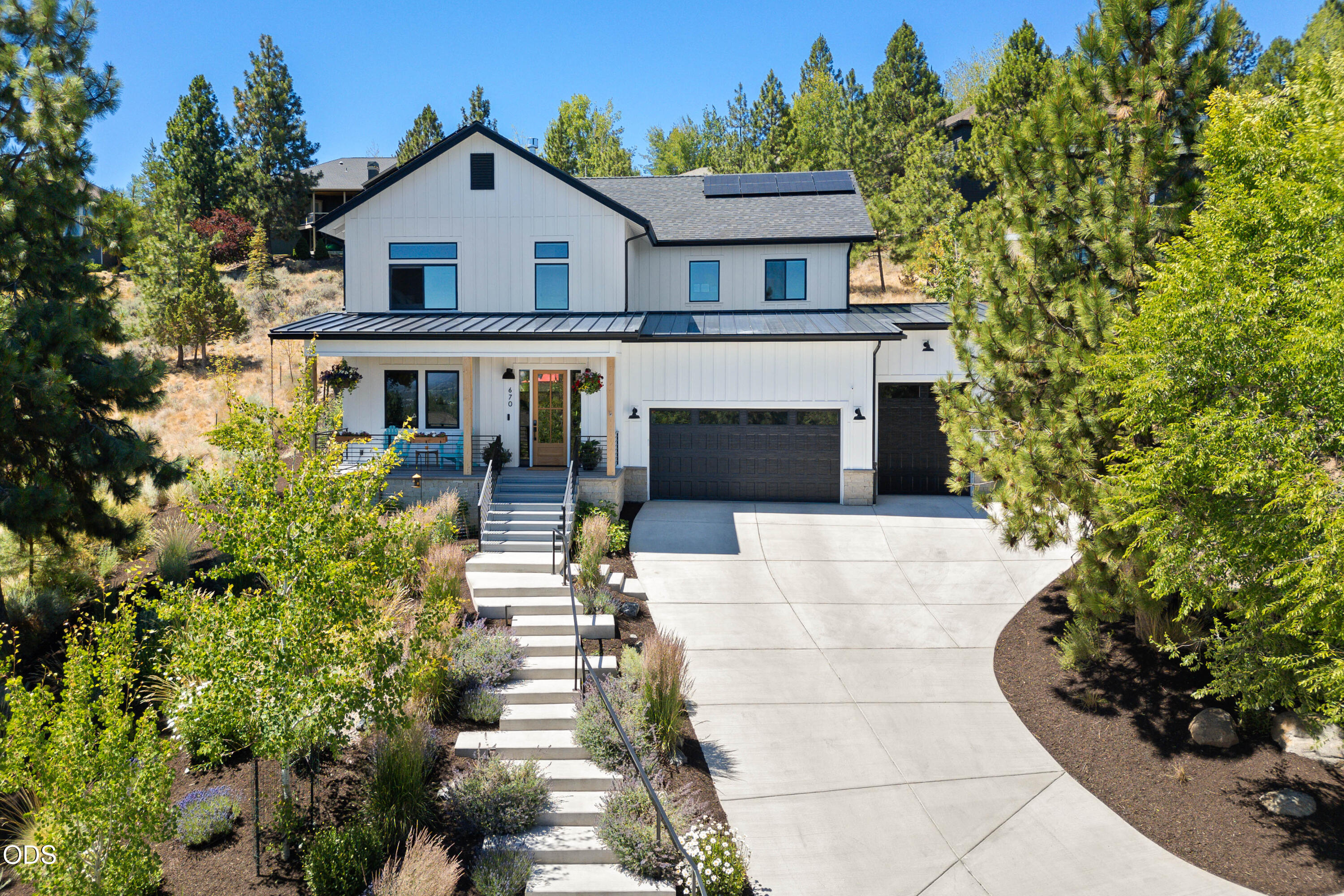 670 NW Powell Butte Loop