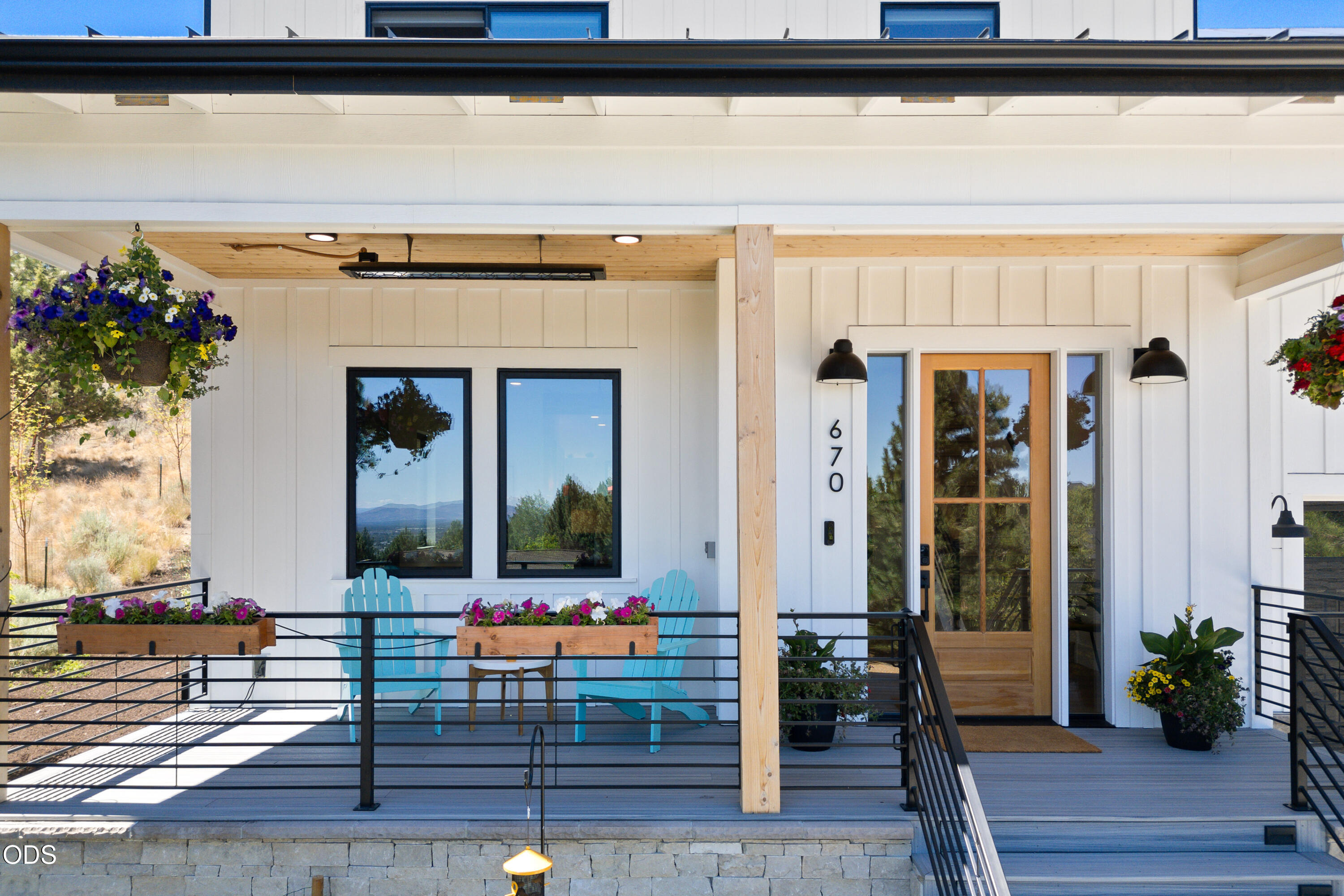 670 NW Powell Butte Loop