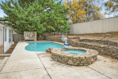 Tiny photo for 4742 Hathaway Drive, Medford, OR 97504 (MLS # 220211728)