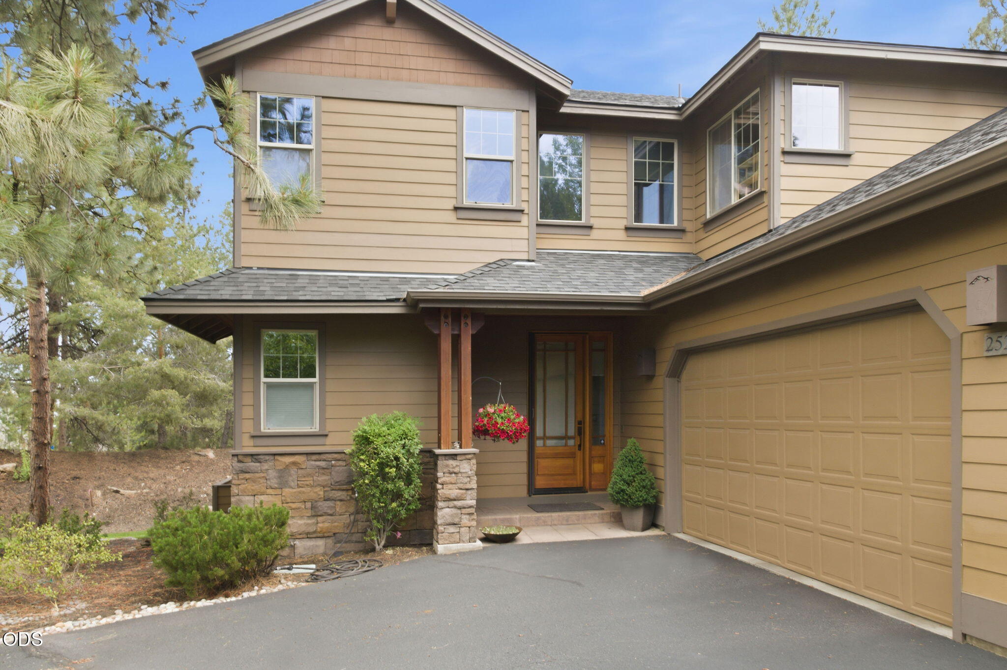 2526 NW Locke Court