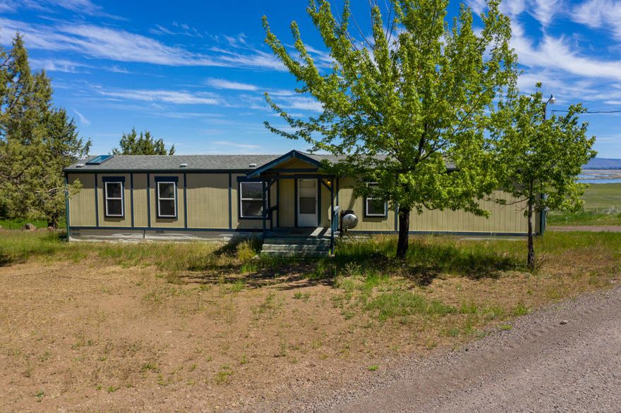Great Ranch/Farm located just on the south end of the Klamath River,  292.23  acres, Some cross fencing, Flood irrigated, and also has two pivots. The land is currently in alfalfa along with pasture ground. There is a 1993 single wide manufactured home as well as a 2 car shop. Water fowl are in abundance here.  There is a supplemental well located on the property. This could also be a great location for  ducks lodge, Easy to show.