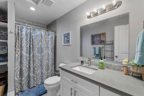 Tiny photo for 206 SW Hayes Avenue, Bend, OR 97702 (MLS # 220214381)