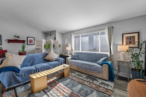 Tiny photo for 206 SW Hayes Avenue, Bend, OR 97702 (MLS # 220214381)