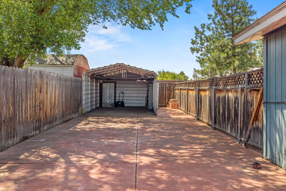 Eastmount - Residential