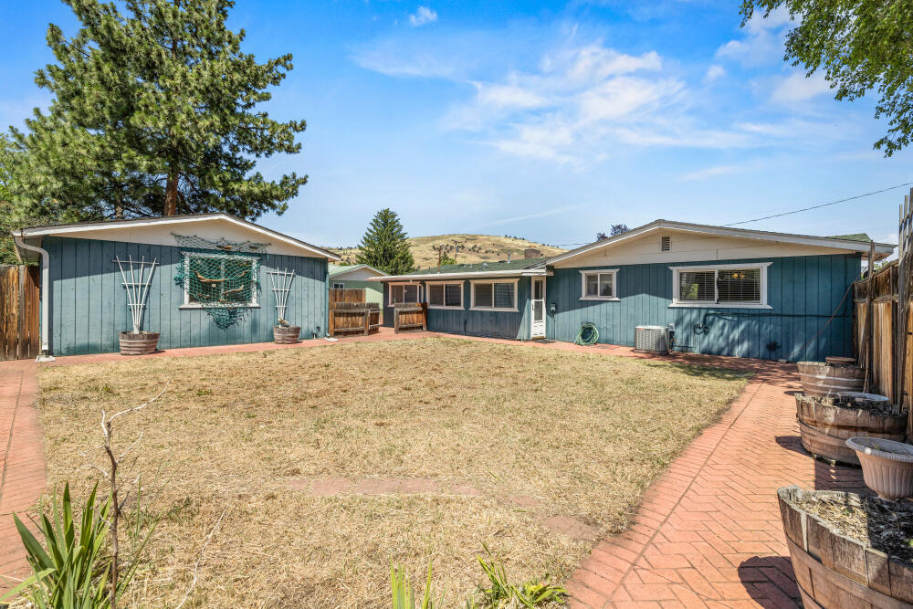 Eastmount - Residential