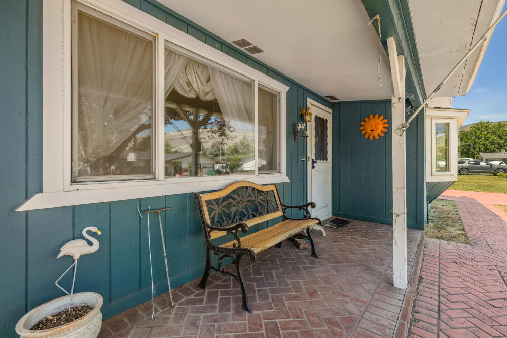 Eastmount - Residential