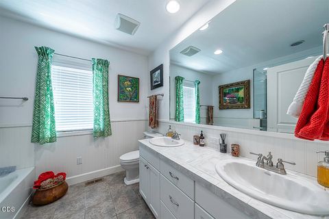 Tiny photo for 6243 Sanderling Road, Klamath Falls, OR 97601 (MLS # 220224165)