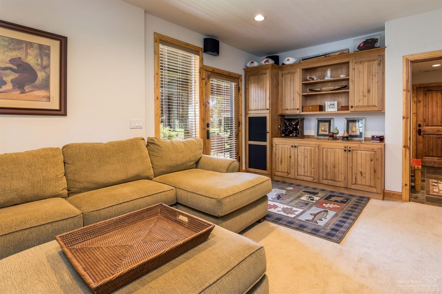 Fairway Point Villag - Residential