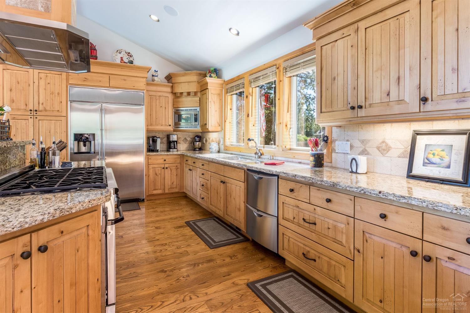 Fairway Point Villag - Residential