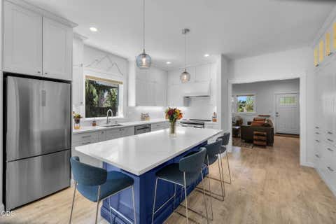 Tiny photo for 762 NW Mount Washington Drive, Bend, OR 97703 (MLS # 220227461)