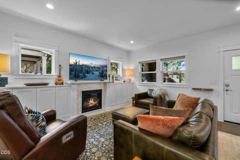 Tiny photo for 762 NW Mount Washington Drive, Bend, OR 97703 (MLS # 220227461)