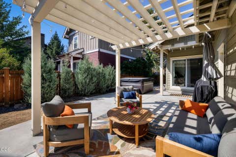 Tiny photo for 762 NW Mount Washington Drive, Bend, OR 97703 (MLS # 220227461)
