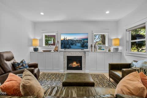 Tiny photo for 762 NW Mount Washington Drive, Bend, OR 97703 (MLS # 220227461)