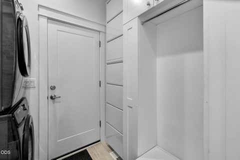 Tiny photo for 762 NW Mount Washington Drive, Bend, OR 97703 (MLS # 220227461)
