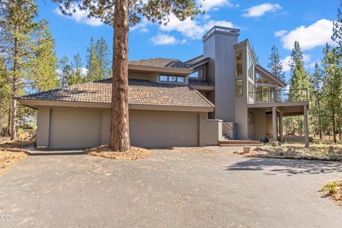 Photo of 57654 Cottonwood Lane #12, Sunriver, OR 97707 (MLS # 220229501)