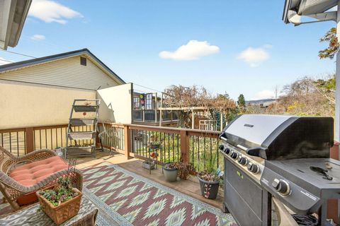 Tiny photo for 270 Morton Street, Ashland, OR 97520 (MLS # 220213317)