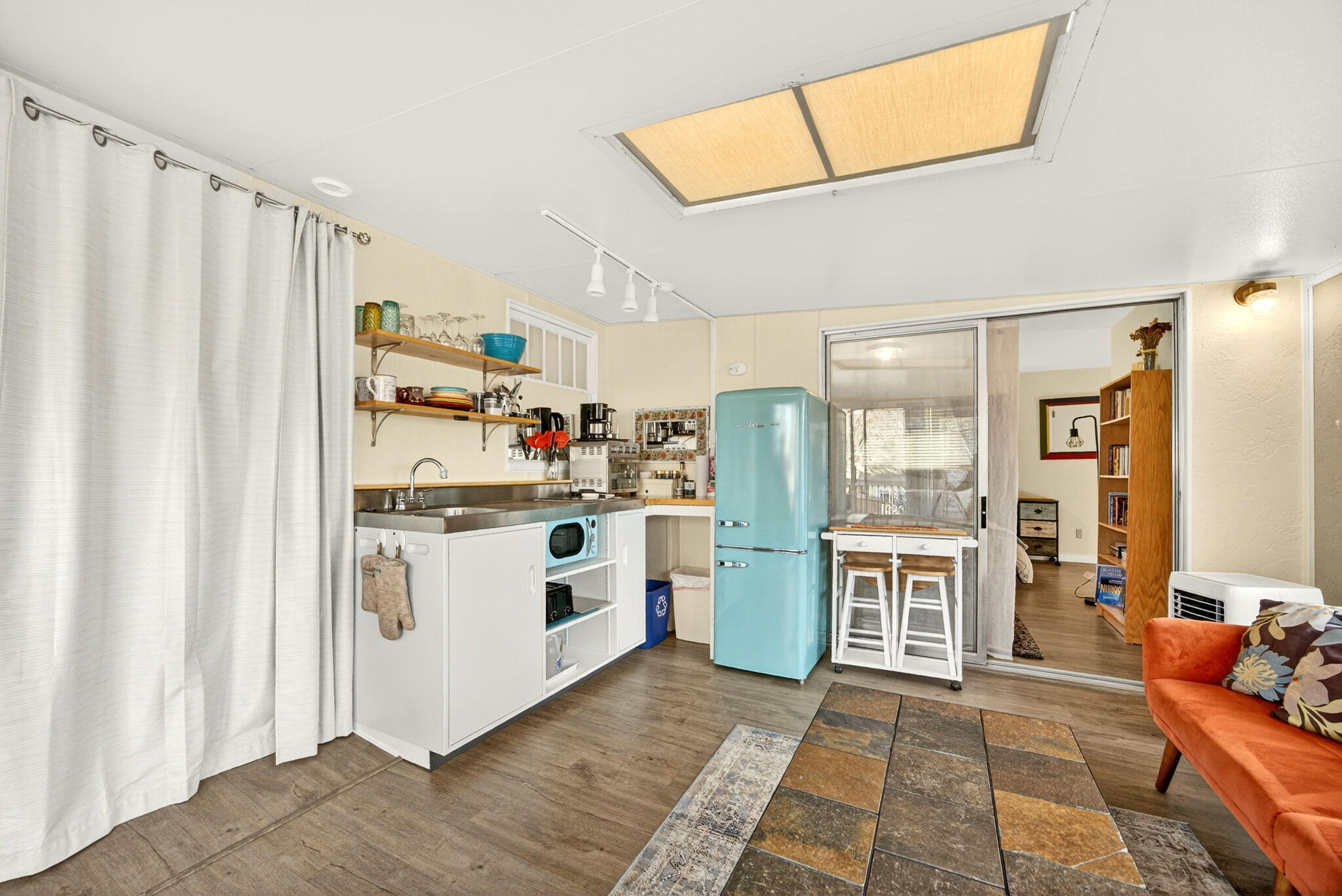 Prachts Alaska Addition - Residential