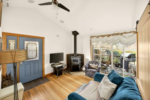 Tiny photo for 270 Morton Street, Ashland, OR 97520 (MLS # 220213317)